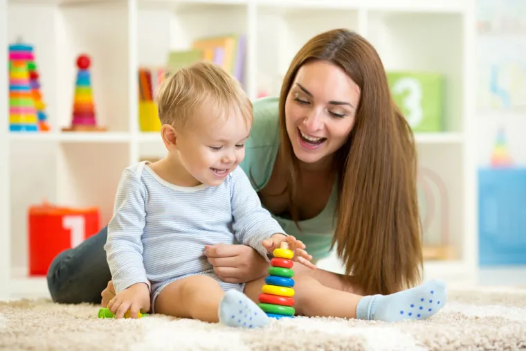 Je vous propose quatre ateliers aux thématiques différentes pour que bébé puisse apprendre à signer dans des situations du quotidien., Lille, Il suffira d'un signe